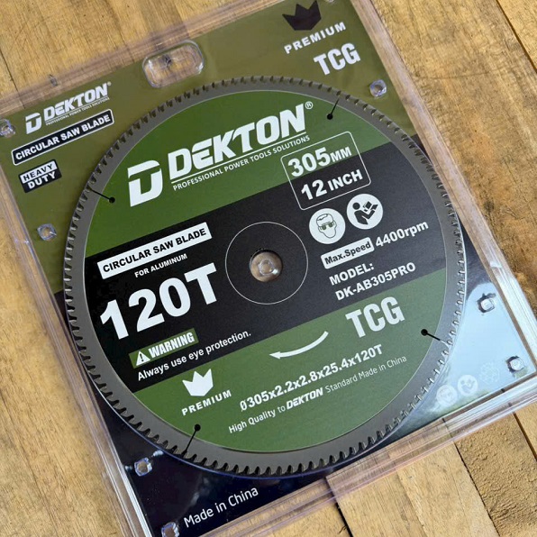 Lưỡi Cắt Nh&ocirc;m Gỗ Dekton 305mm DK-AB305PRO, Tốc Độ 7000 RPM, 120T
