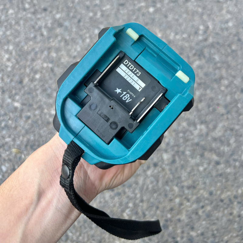 Máy bắn vít MAKITA DTD173Z chân phổ thông