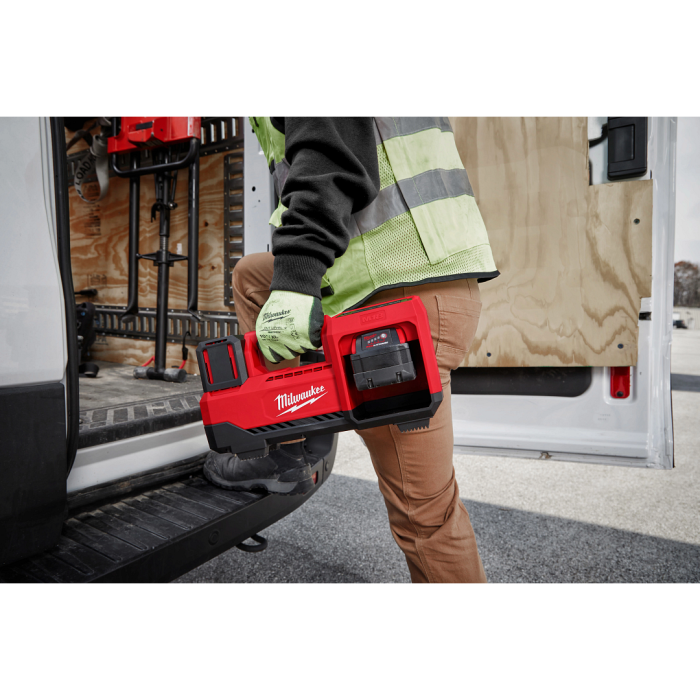 Máy Bơm Hơi Milwaukee M18 BI-0 áp Suất 150psi, Lưu Lượng 40 Lít/phút, Vòi 920mm
