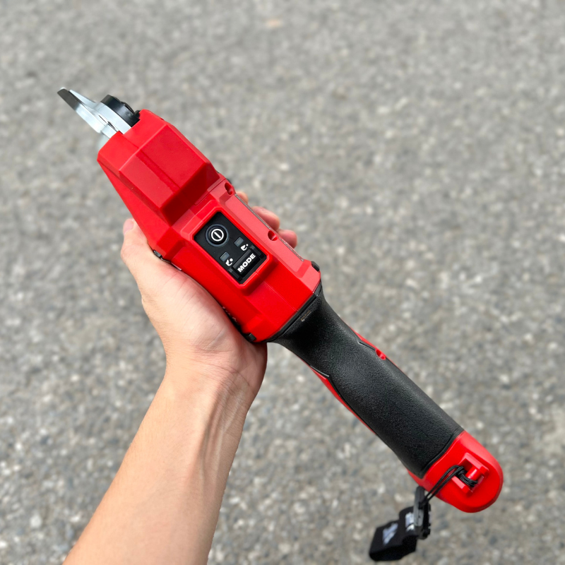 Máy Cắt Cành Milwaukee M12 BLPRS-0 ASIA Cắt Tối đa 32mm, 2 Chế độ