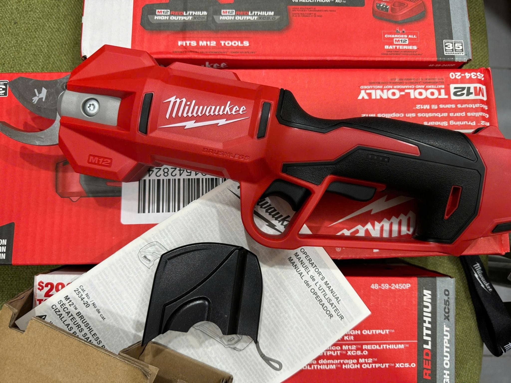 Máy Cắt Cành Milwaukee M12 BLPRS-0
