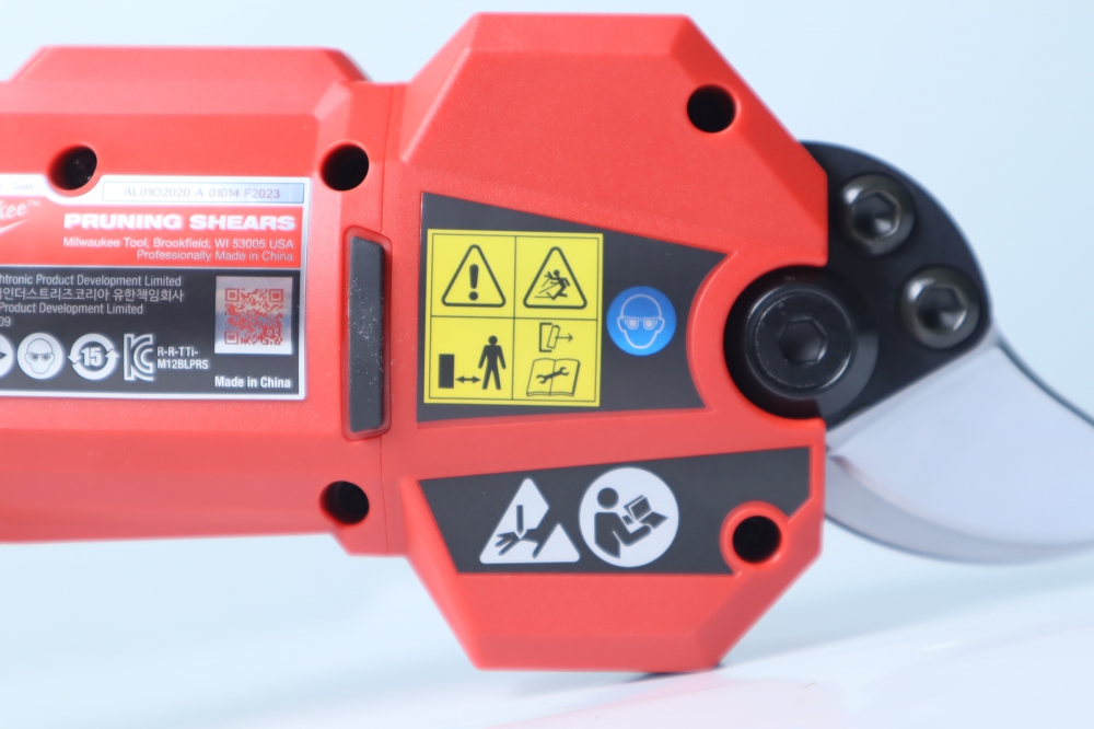 Máy Cắt Cành Milwaukee M12 BLPRS-0