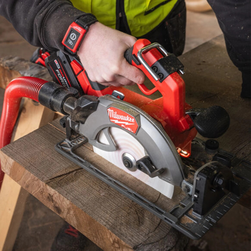 Máy Cưa đĩa Milwaukee M18 FCS66GR3-0 Lưỡi 190mm, Cắt Sâu 68mm, Tốc độ 6.000 Vòng/phút