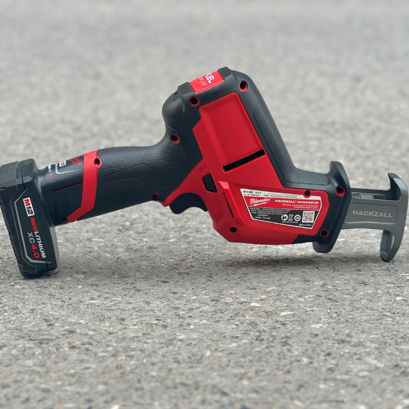 Máy Cưa Kiếm Milwaukee M12 CHZ-0, Tốc độ 0-3.000 L/p, độ Sọc 15.9mm