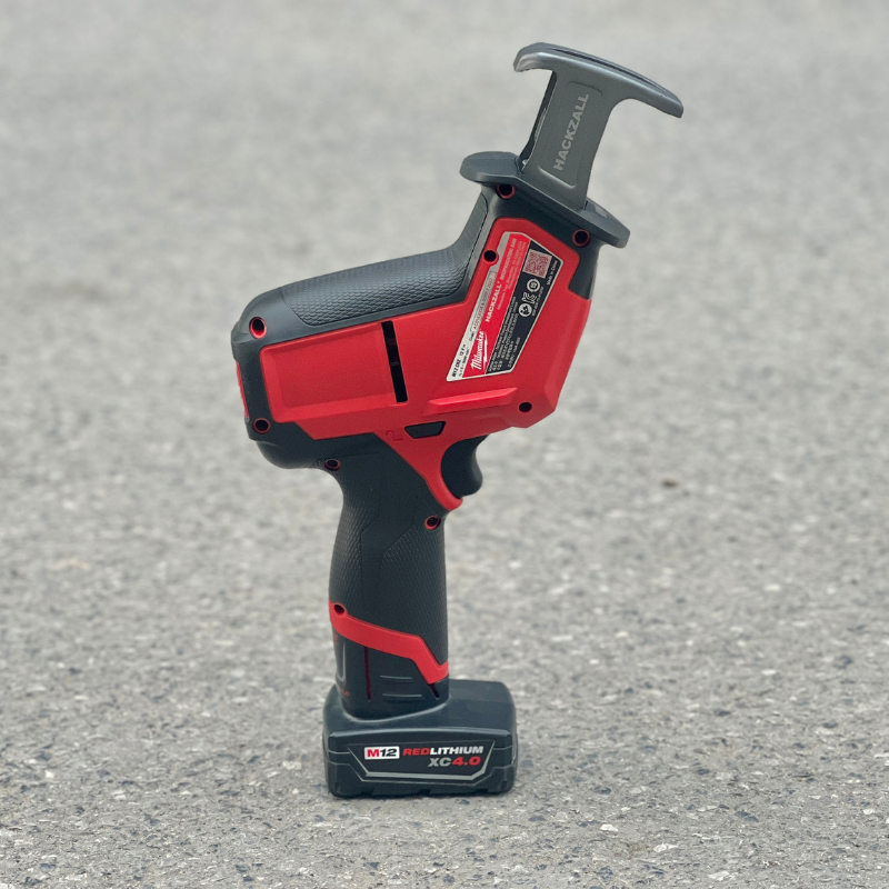 Máy Cưa Kiếm Milwaukee M12 CHZ-0, Tốc độ 0-3.000 L/p, độ Sọc 15.9mm