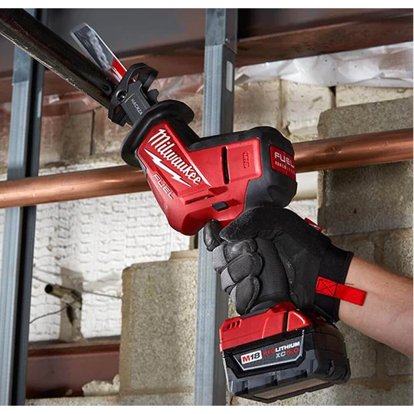 Máy Cưa Kiếm Milwaukee M18 FHZ-0 Thân Máy Tốc độ 0-3.000 L/p, độ Sọc 22mm