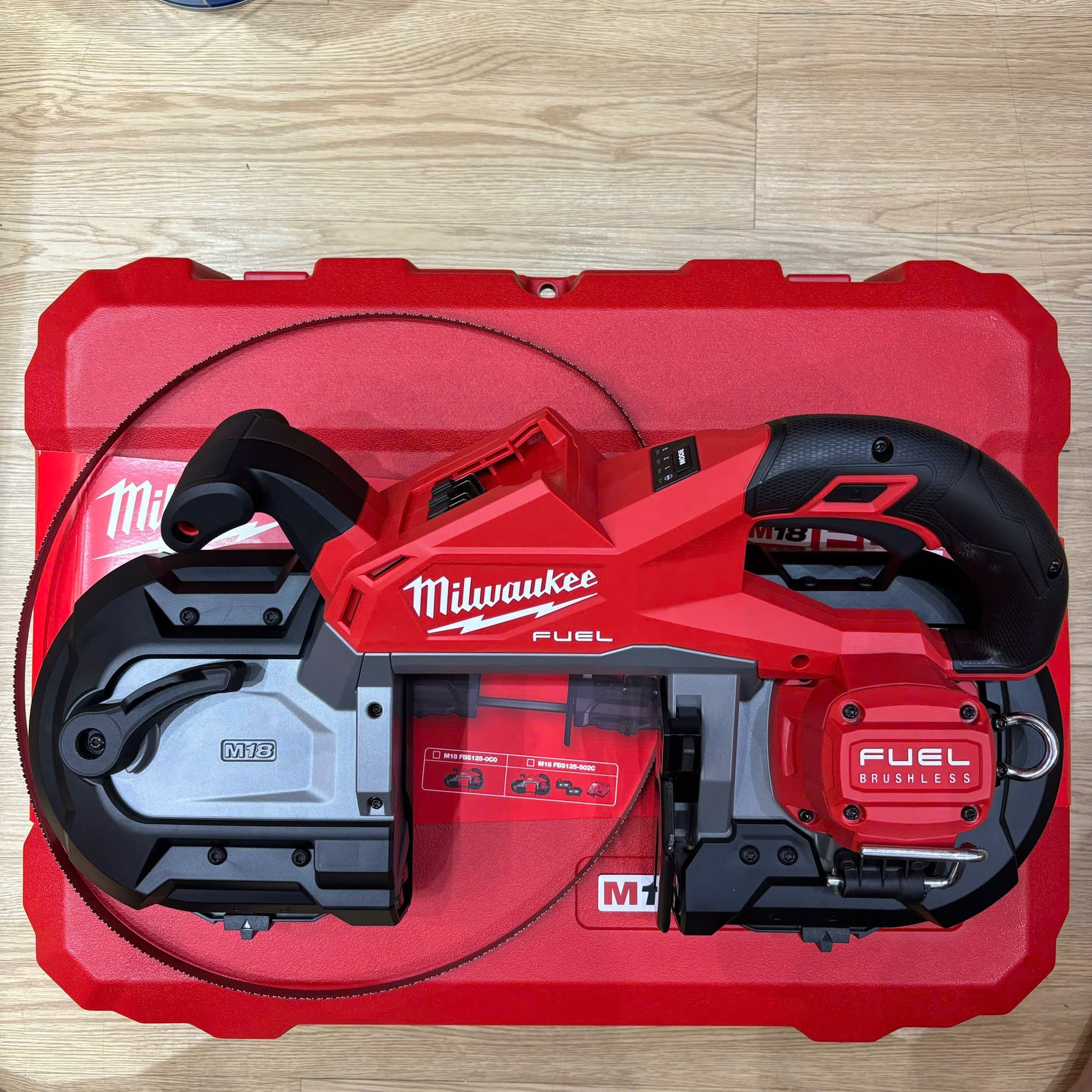 Máy Cưa Vòng Milwaukee M18 FBS125-0 Cắt 125x125mm 5 Tốc độ
