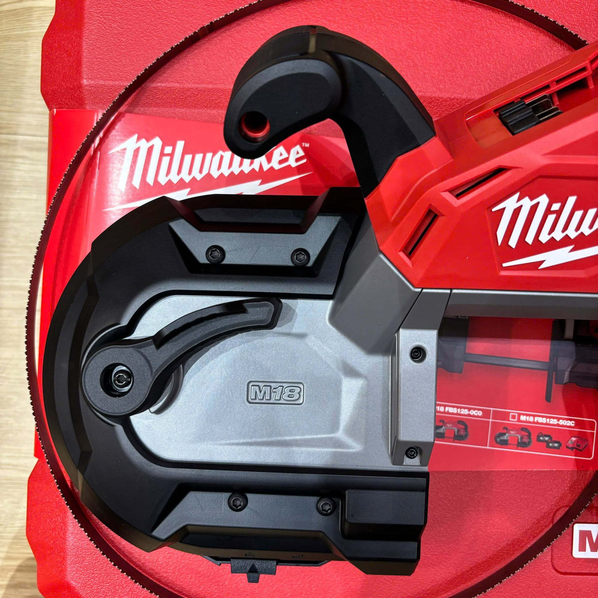 Máy Cưa Vòng Milwaukee M18 FBS125-0 Cắt 125x125mm 5 Tốc độ
