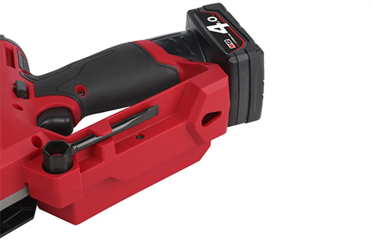 Máy Cưa Xích Milwaukee M12 FHS-0X - Lam 152mm, Cắt 140mm, Tốc độ 5m/s