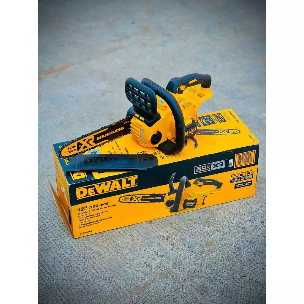 Máy Cưa Xích Pin Dewalt DCCS620B 20V Max 12” (300mm) – Chưa Pin Sạc