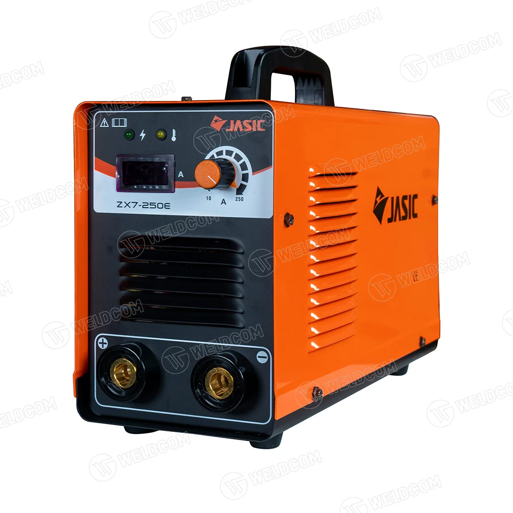 Máy hàn que Jasic ZX7-250E có thiết kế ấn tượng và tinh tế, Với trọng lượng nhẹ chỉ 5.8kg