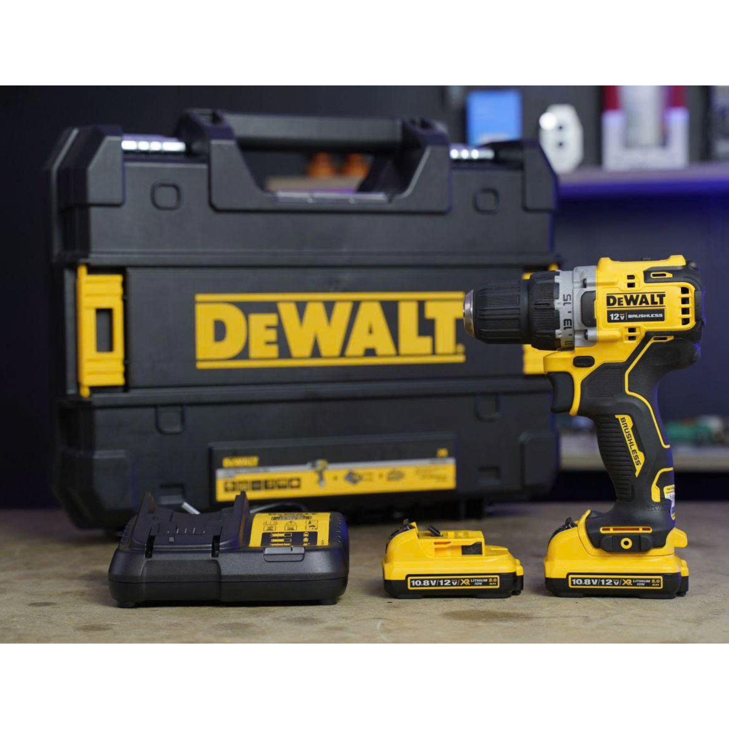 Máy Khoan Vặn Vít Dewalt DCD701D2-KR 189W, Dùng Pin 12V, Bao Gồm 2 Pin 2Ah Kèm Sạc