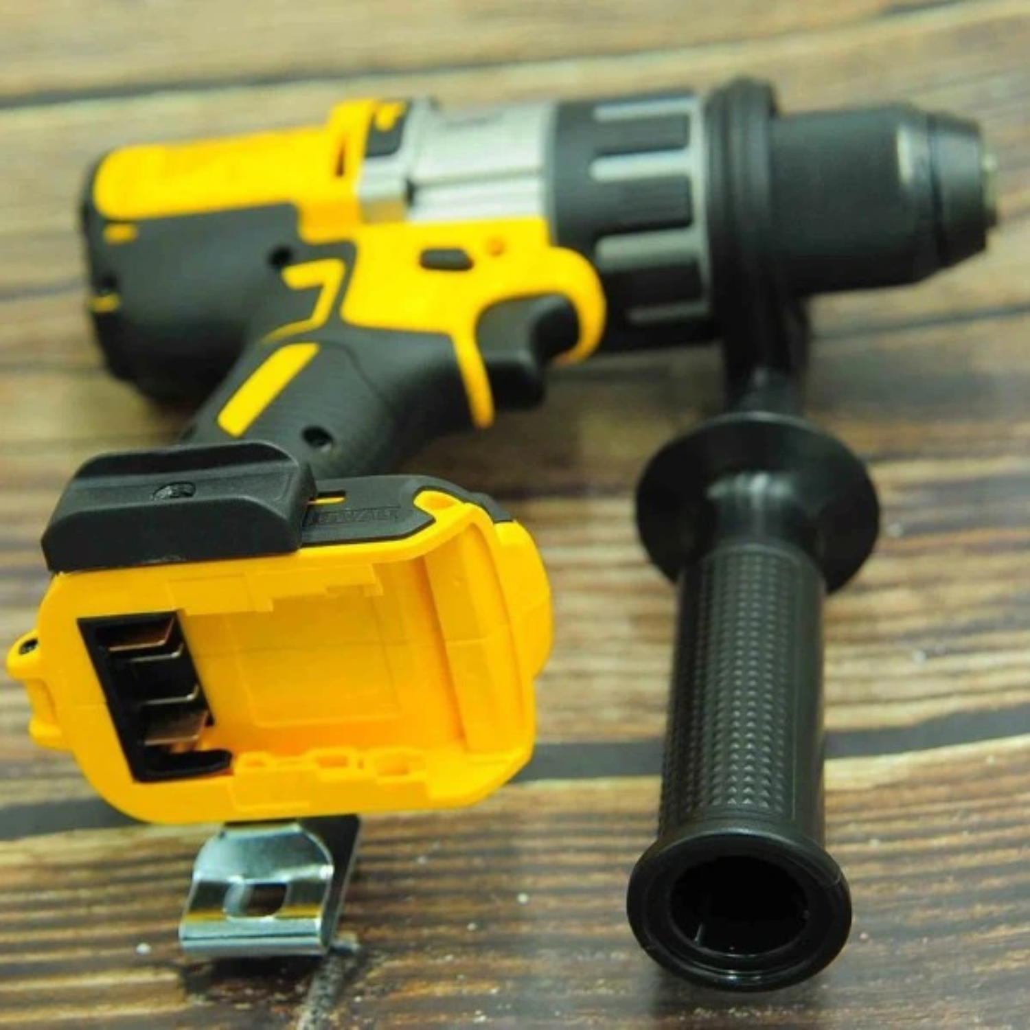 Máy Khoan Vặn Vít Dùng Pin 18V Dewalt DCD996N-KR Chính Hãng, Lực Siết 95Nm