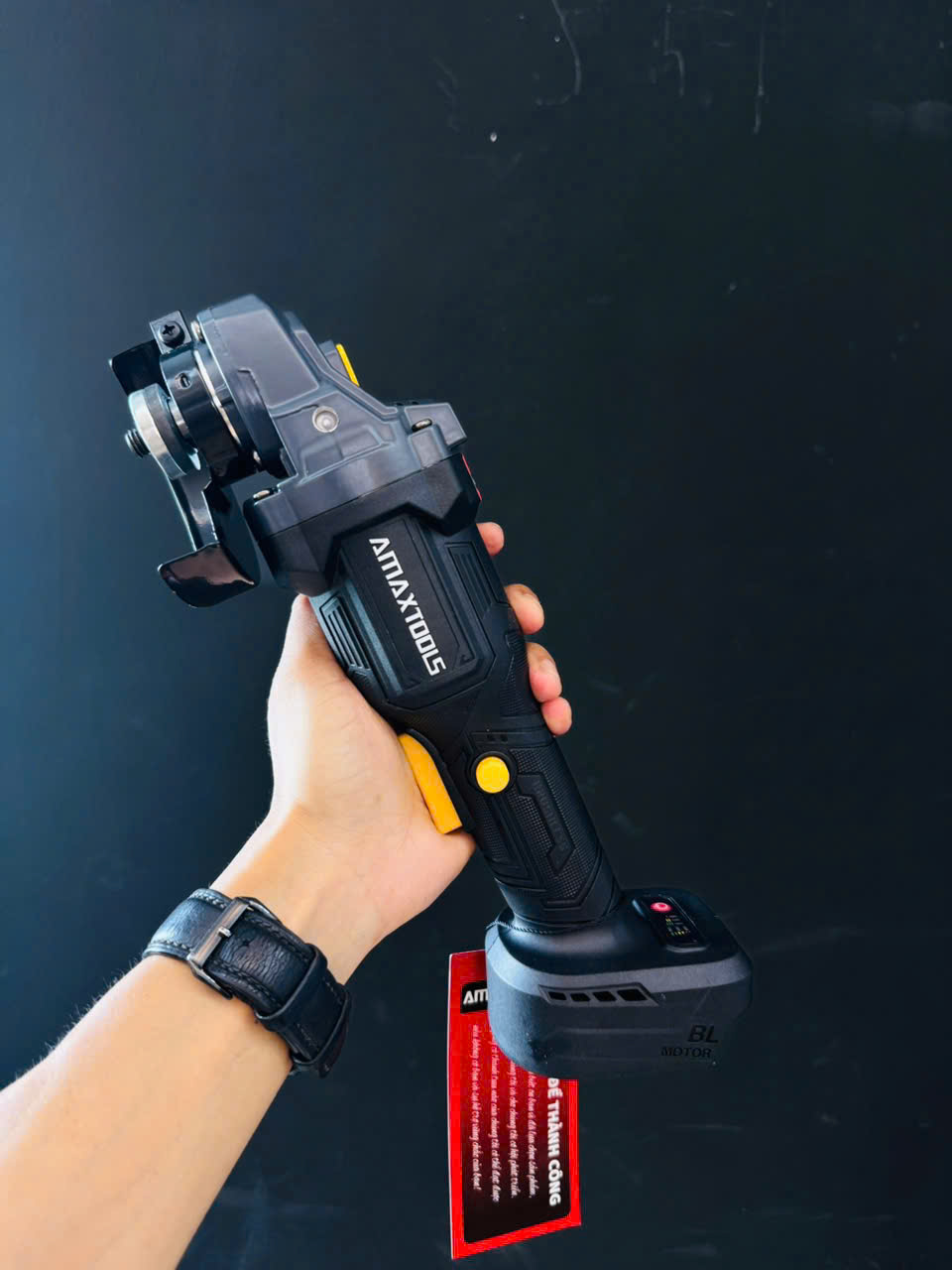 Máy Mài Góc Pin AmaxTools AM100-ULTRA 21V 100mm Không Chổi Than, Tốc Độ 7000 VòngPhút