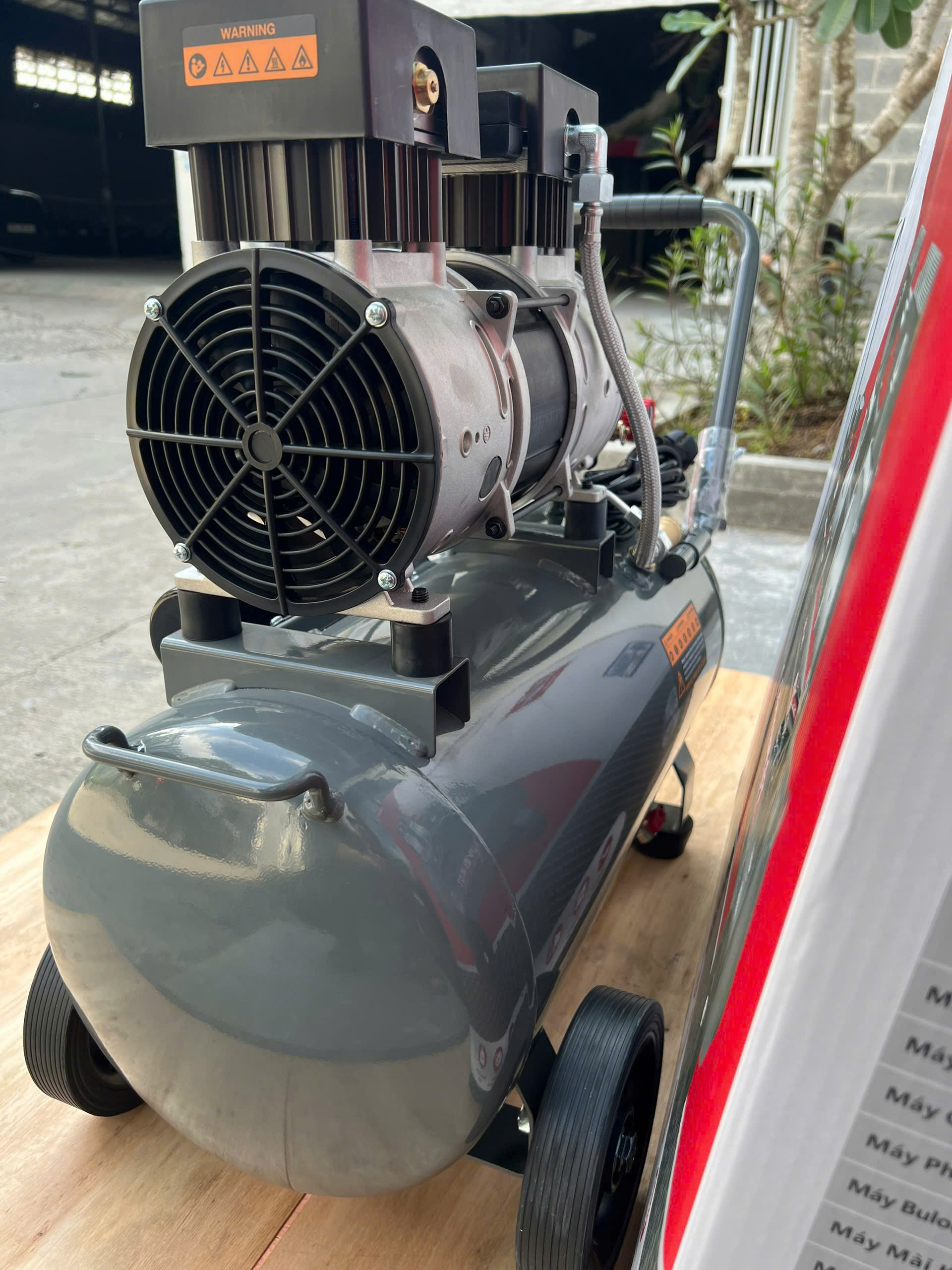 Máy Nén Khí Không Dầu 30L 2HP Hybest VACWL2030AH4P - Áp 9.3 Bar Giá Tốt