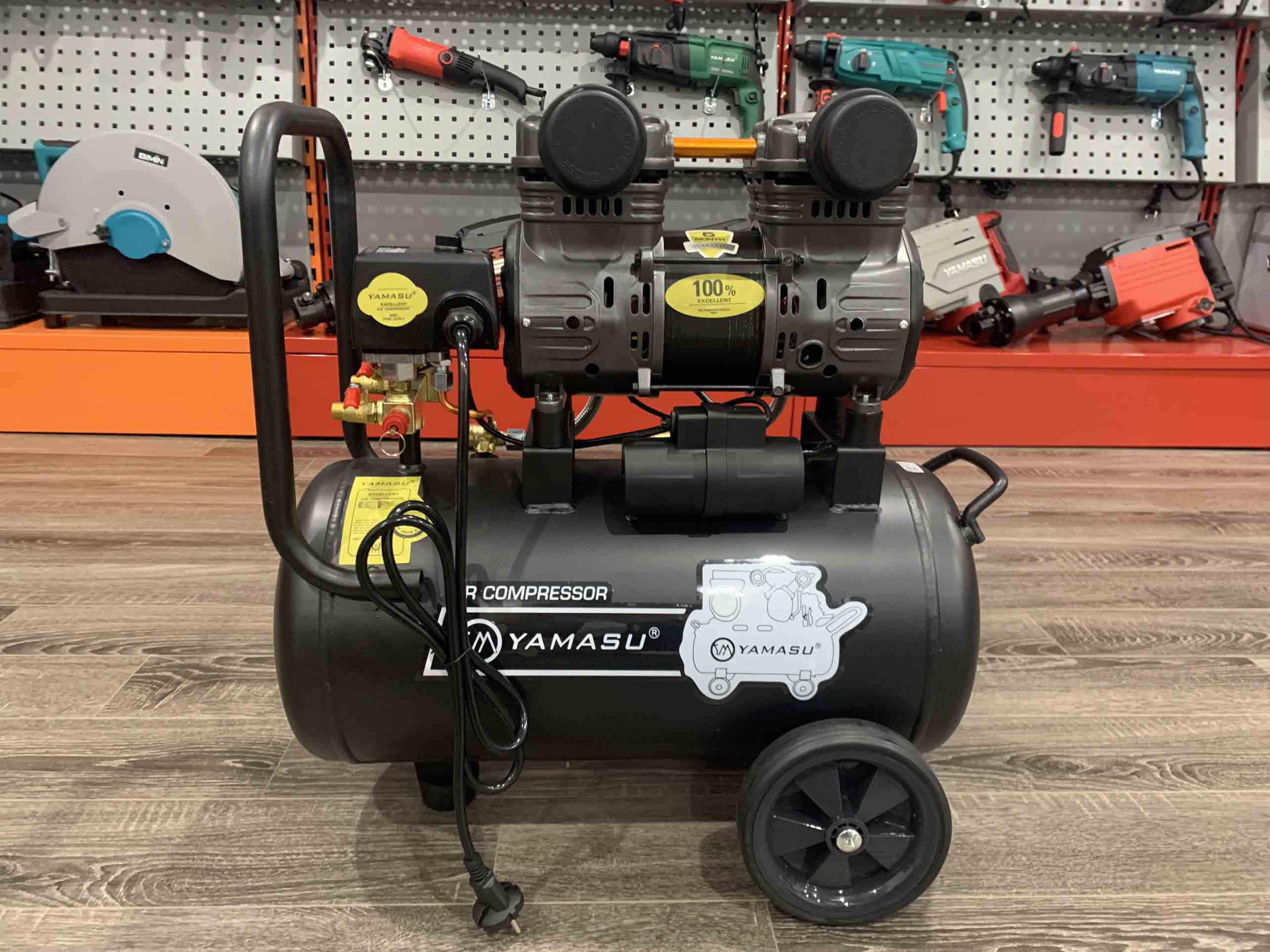 Máy Nén Khí Không Dầu 30L Yamasu NKS2.0HP-30L, Giảm Âm, Nạp Hơi Nhanh