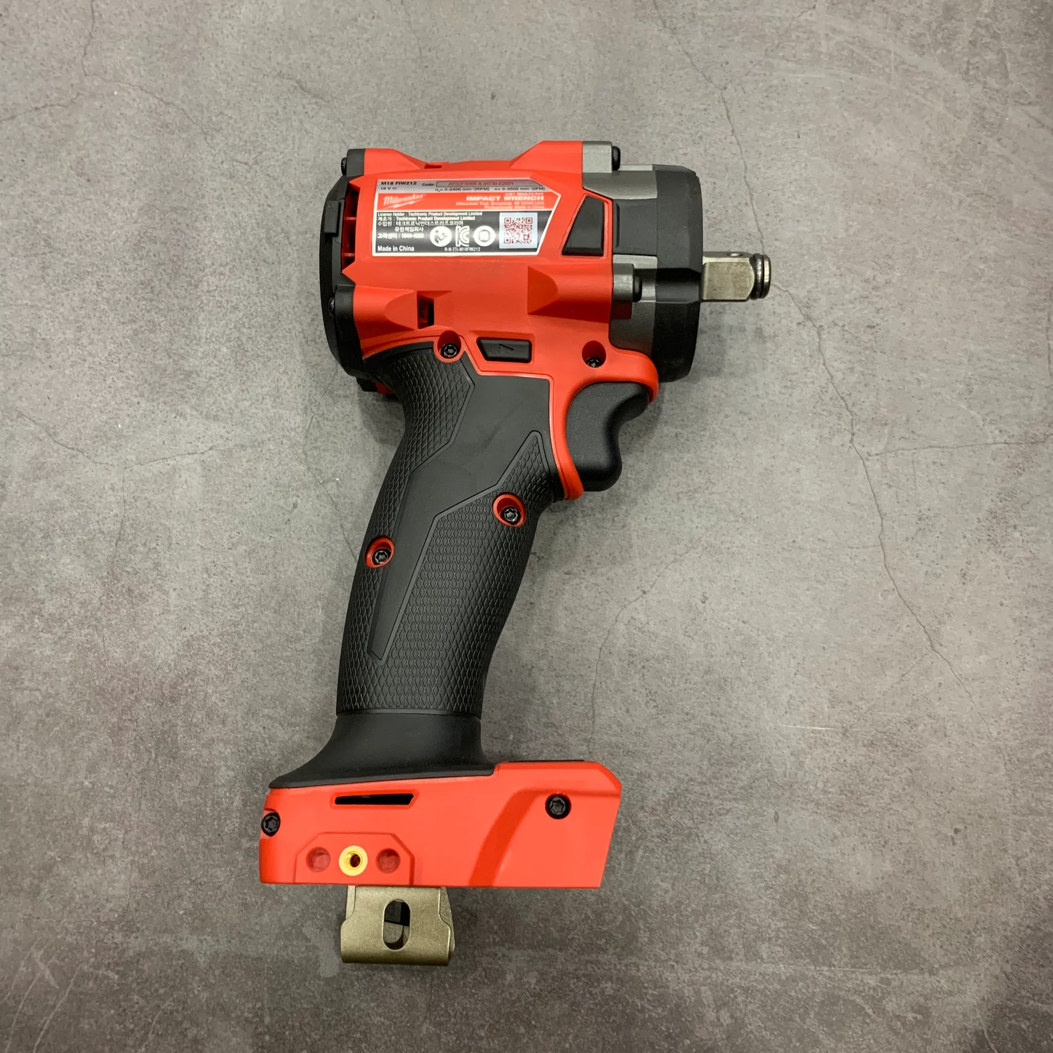 Máy Siết Bu Lông Milwaukee M18 FIW212-0X0 1/2 Inch, Lực Siết Tối đa 339Nm