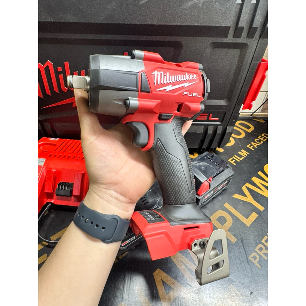 Máy Siết Bu Lông Milwaukee M18 FMTIW2F12-0X0 1/2 Inch, Lực Siết 745Nm, Tháo 881Nm