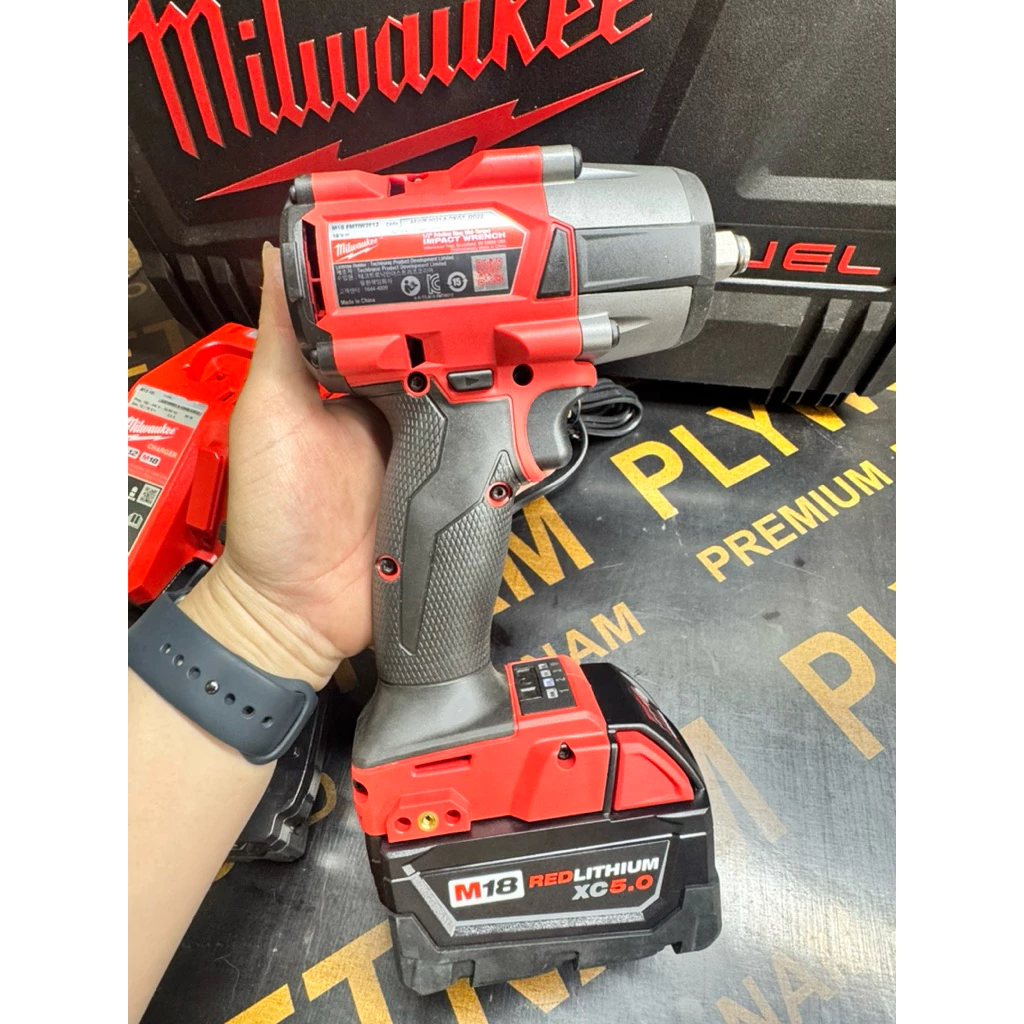 Máy Siết Bu Lông Milwaukee M18 FMTIW2F12-0X0 1/2 Inch, Lực Siết 745Nm, Tháo 881Nm