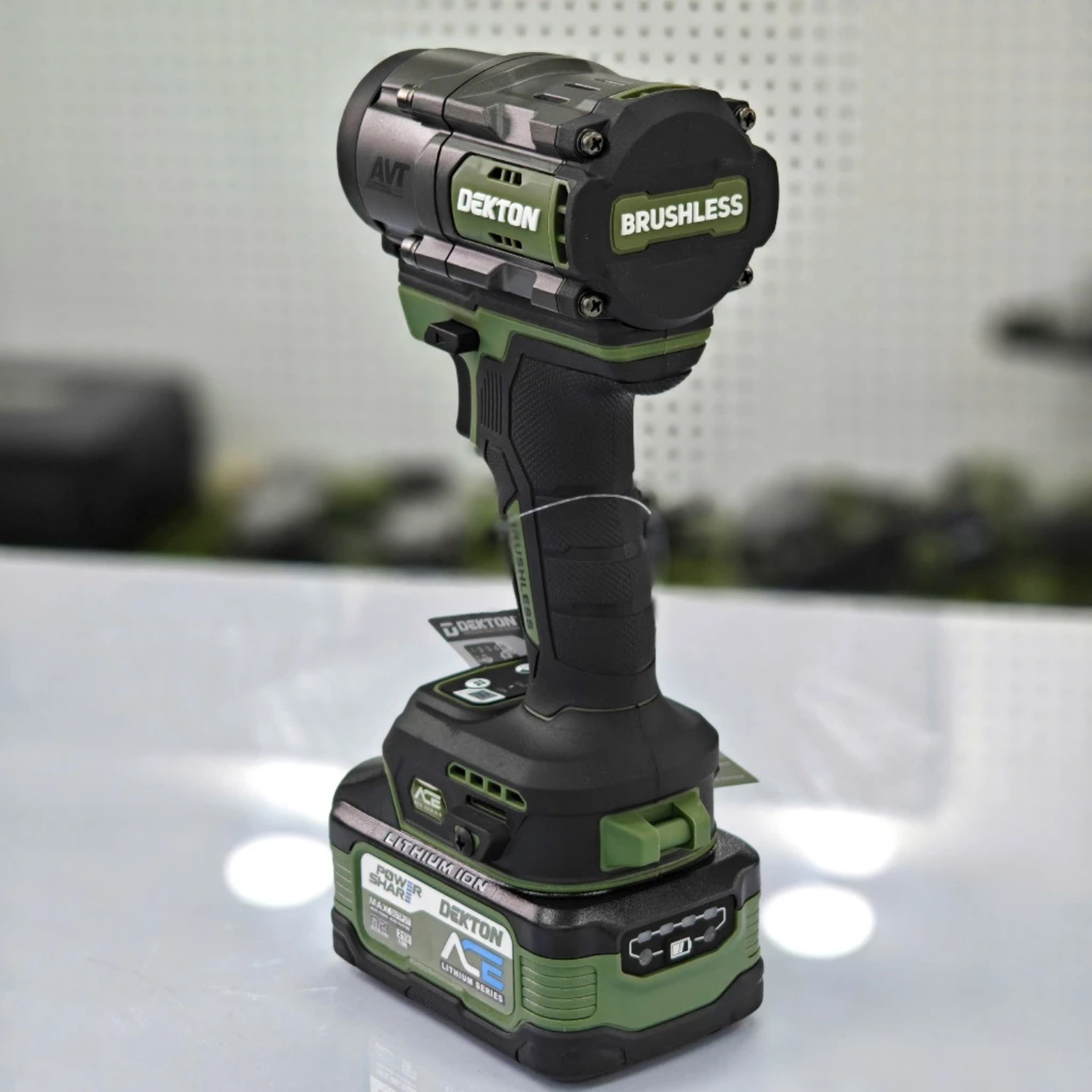 Máy Siết Bulong 710Nm 21V Dekton IW710XPROMAX Chính Hãng Model M21-IW710XPROMAX 1/2 Inch