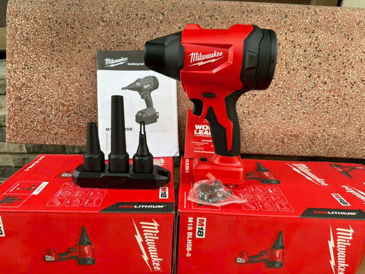 M&aacute;y Thổi Tốc độ Cao Milwaukee M18 BLHSB-0