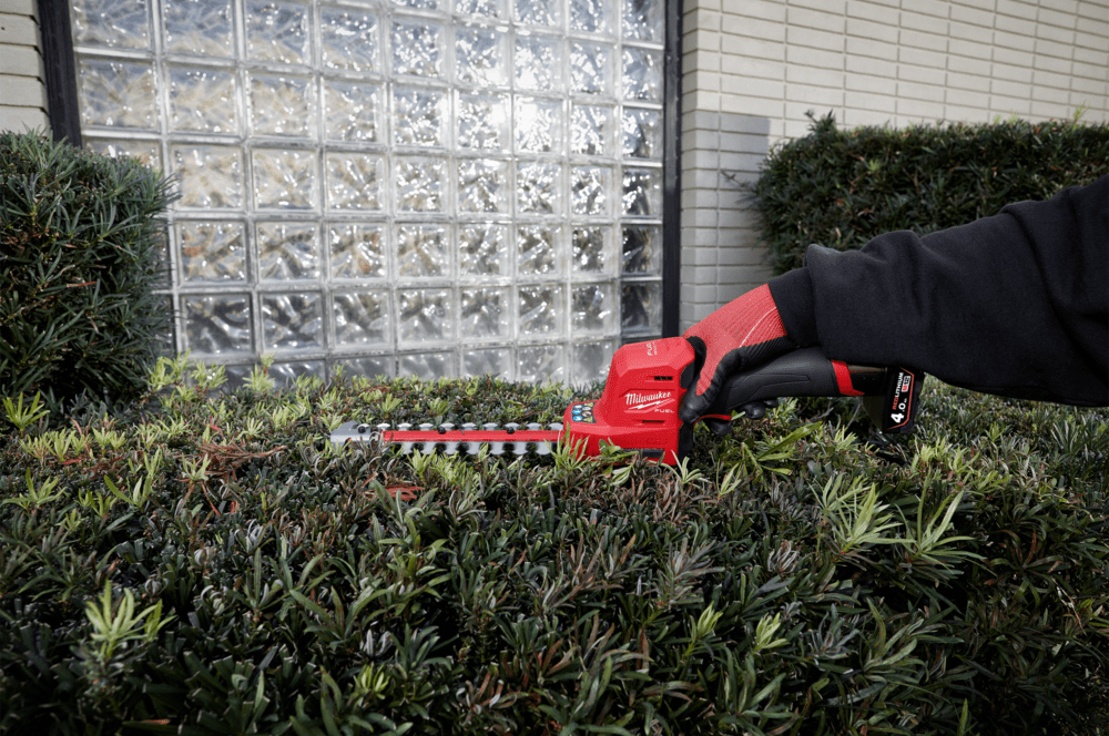 Máy Tỉa Hàng Rào Milwaukee M12 FHT20-0 ASIA Lưỡi 203mm Cắt 12.5mm