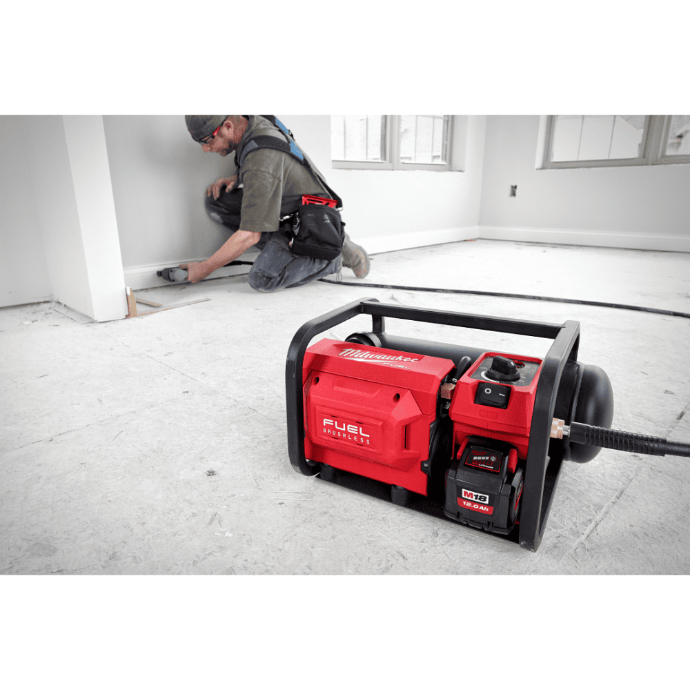Máy Tra Mỡ Milwaukee M18 GG-0 ASIA - Áp Suất 10.000psi, 454g