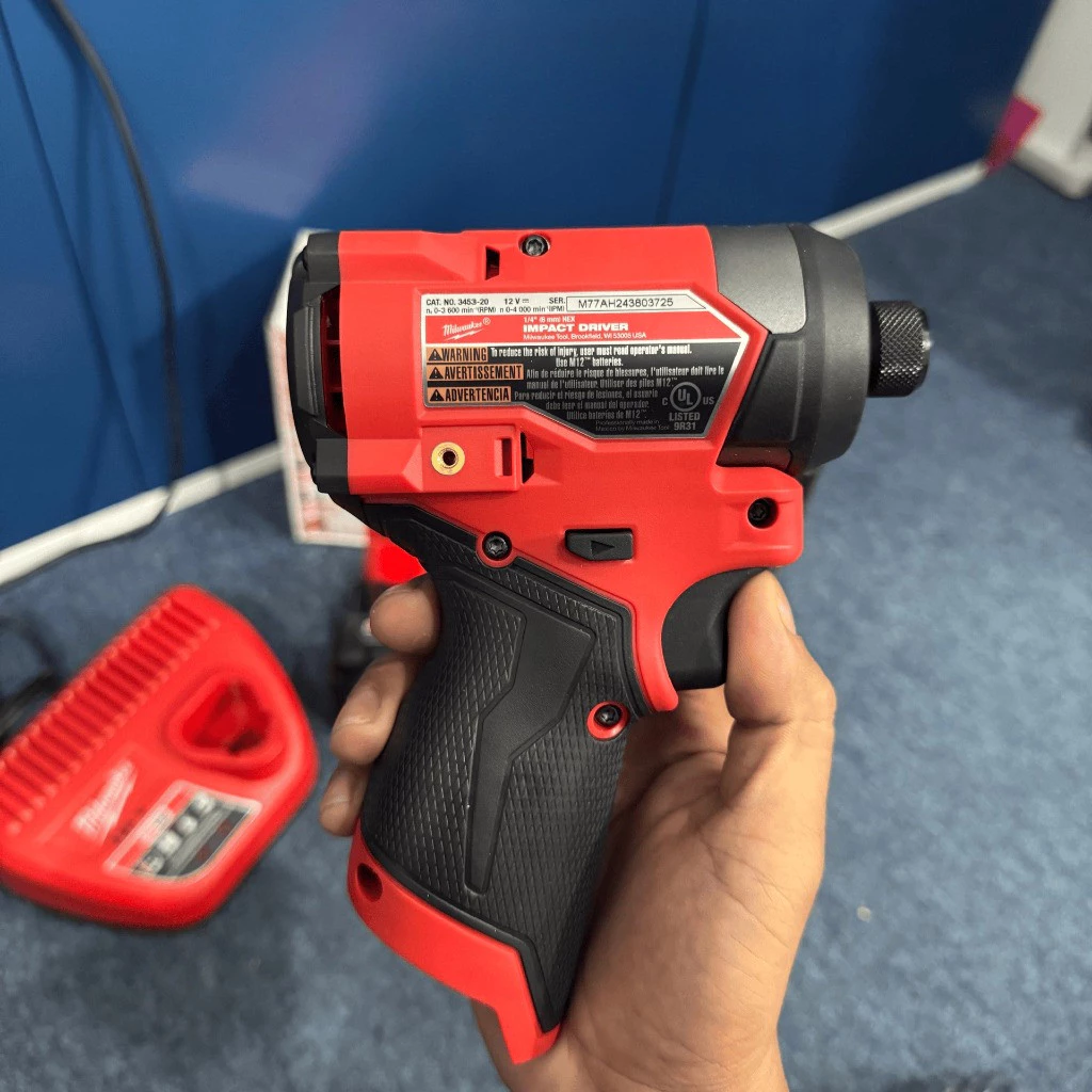 Máy Vặn Vít Dùng Pin 12V Milwaukee M12 FID2-0 - Nhẹ 0.73kg, 170Nm