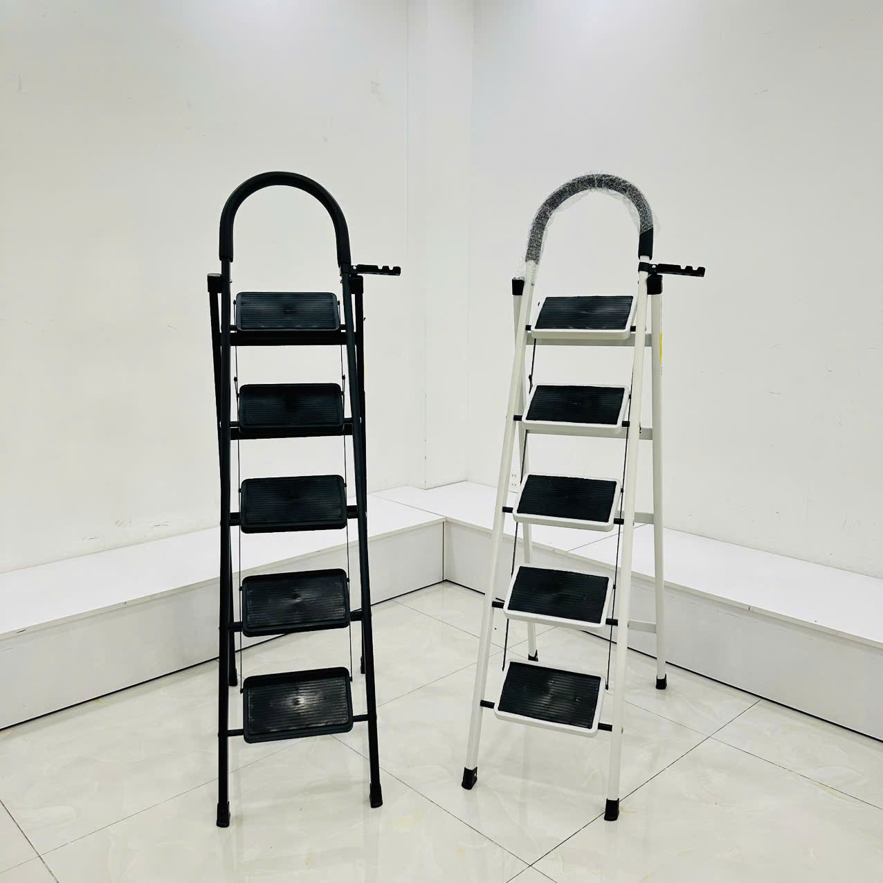Thang Ghế 5 Bậc SUMIKA A305 - Th&eacute;p Bền, Tải 150kg, Chuẩn EN131