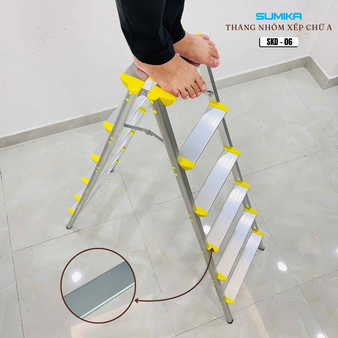 Thang Nhôm Dạng Bậc Ghế SUMIKA SKD06 - Gấp Gọn, Bậc Rộng 17cm, Chịu Tải 100kg