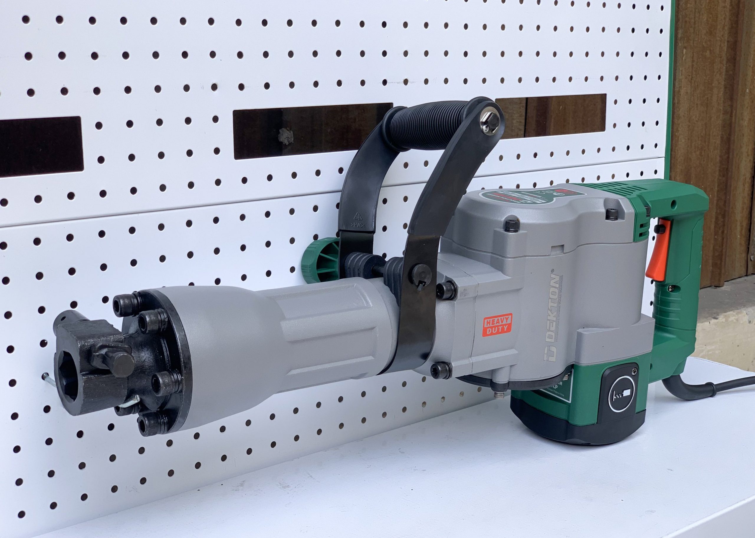 Máy đục Bê Tông DEKTON DK-DH6501CP | AN TOOLS