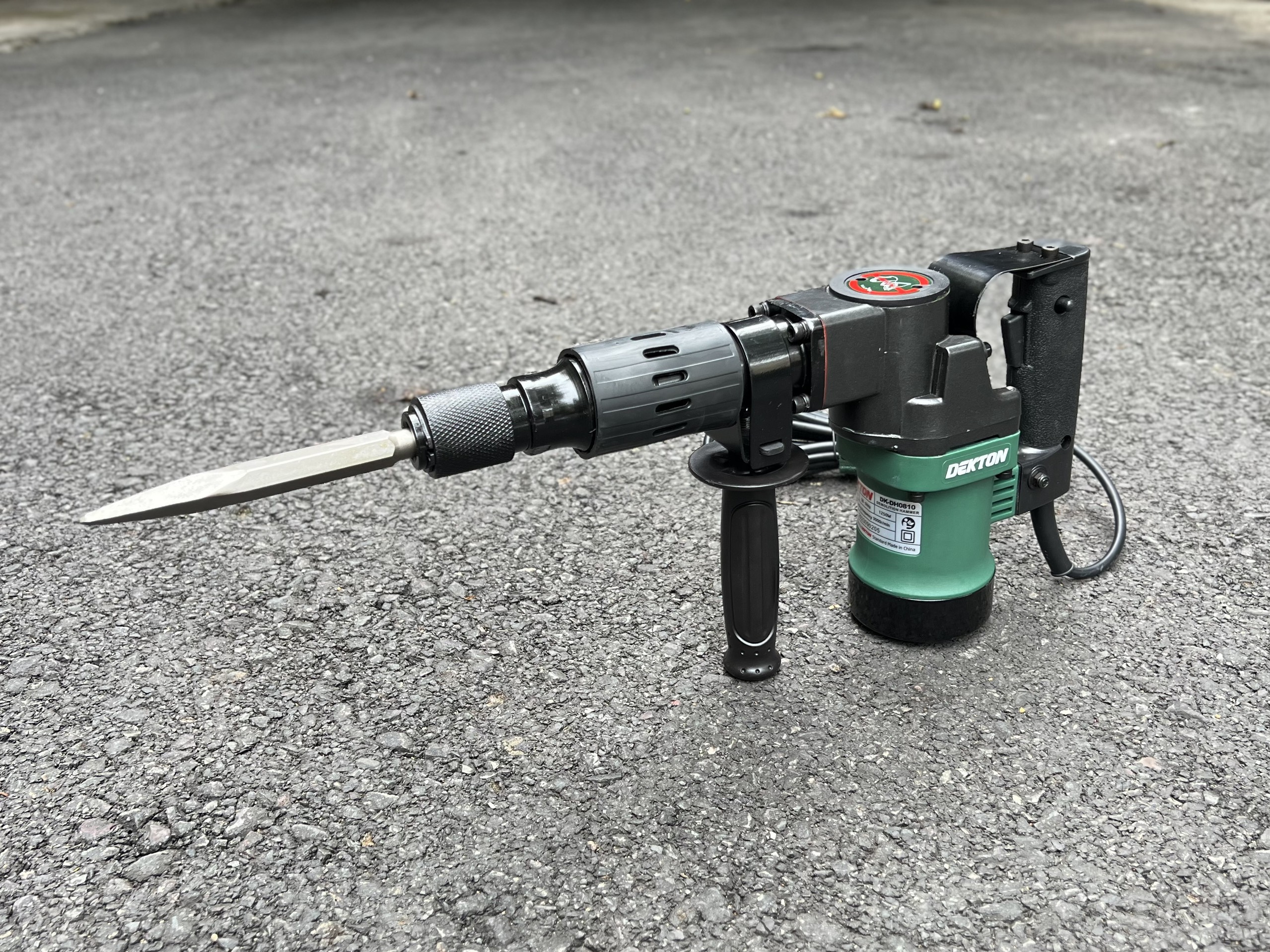 Máy đục Bê Tông DEKTON DK-DH0810 | AN TOOLS