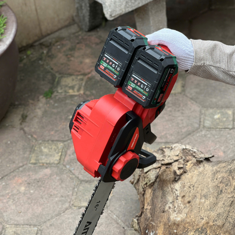 Máy Cưa Xích Dùng Pin Amaxtools ACX405-SM