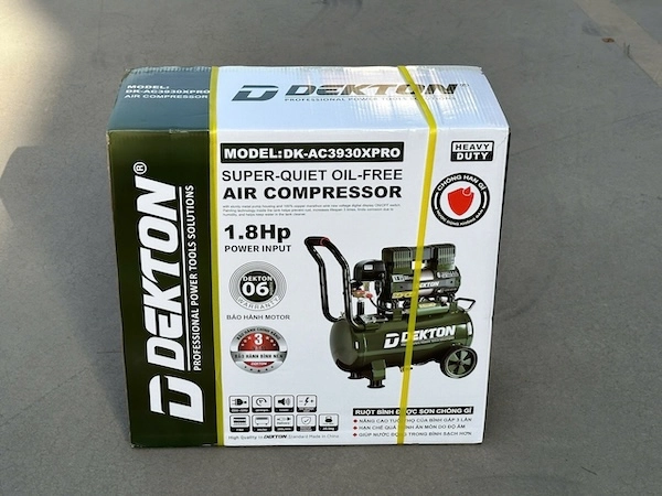 Máy Nén Khí Không Dầu Dekton DK-AC3930XPRO Công Suất 1.8HP - 30 Lít
