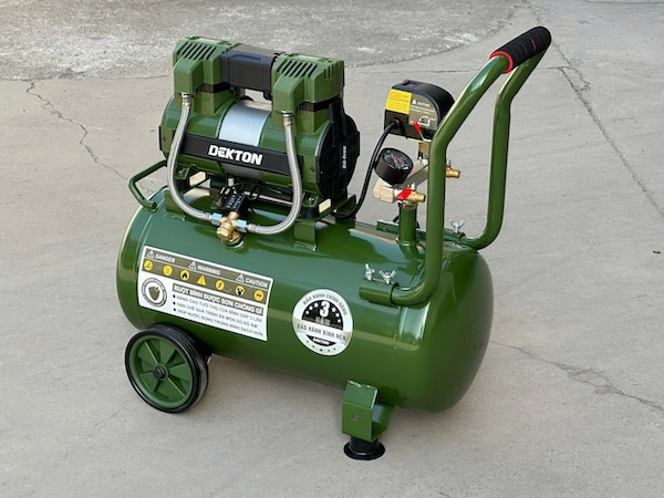 Máy Nén Khí Không Dầu Dekton DK-AC3930XPRO Công Suất 1.8HP - 30 Lít