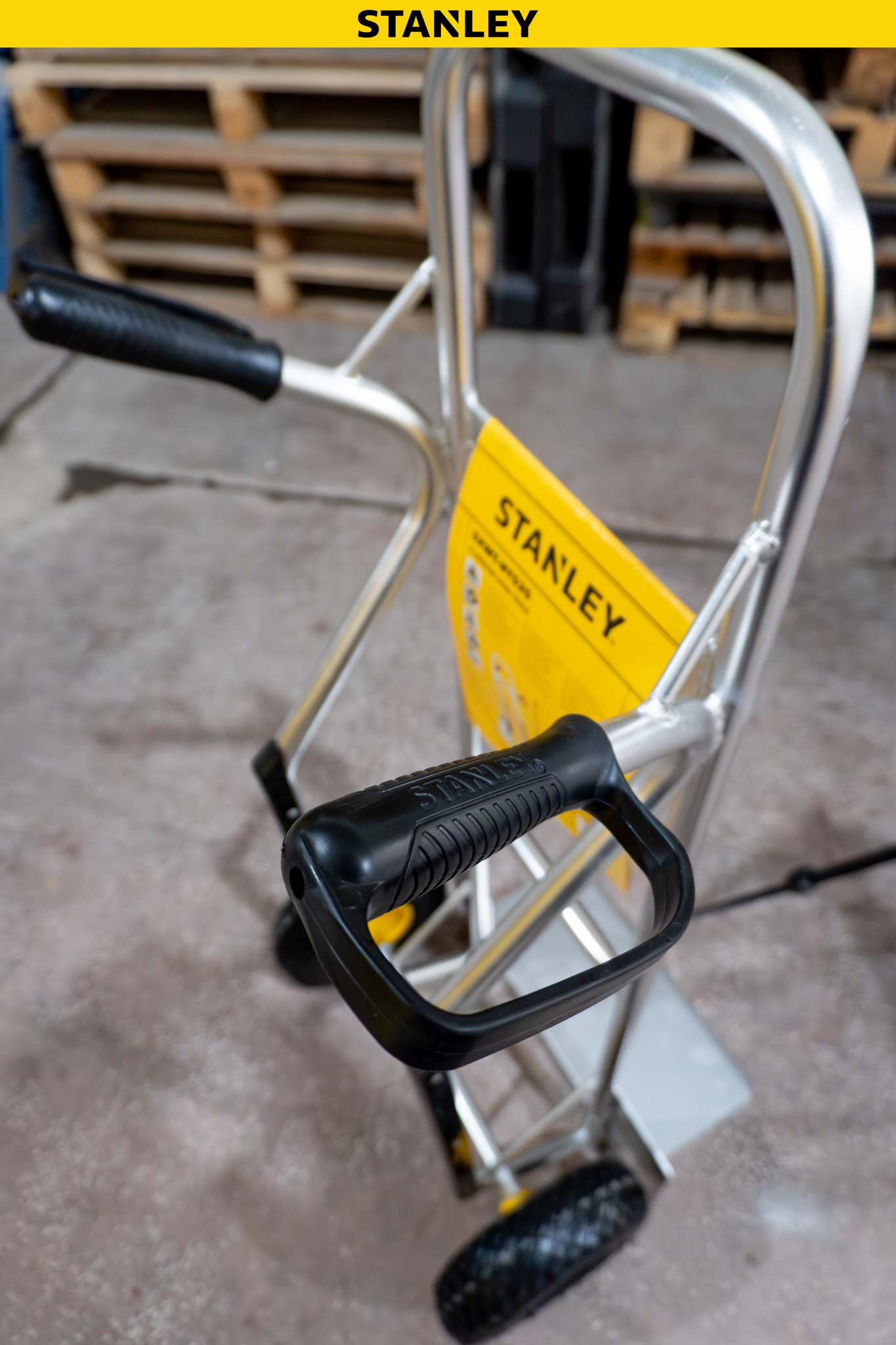 Xe đẩy Hàng 2 Bánh Stanley HT525, Tải Trọng 200kgs