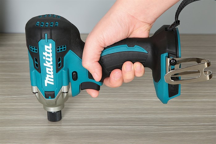 Máy Vặn Vít Dùng Pin Makita Chính Hãng Model DTD156Z 18V