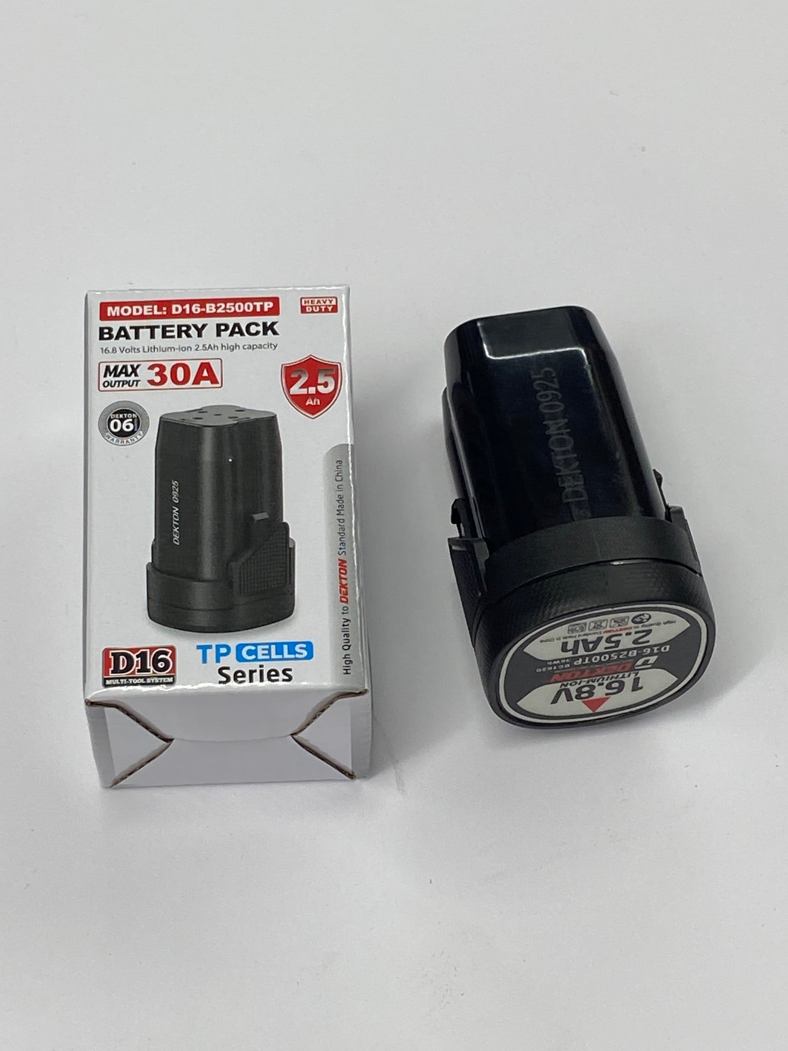 Pin 16V 2.5Ah Dekton D16-B2500TP, Cell TP, Vỏ Pin Chống Cháy