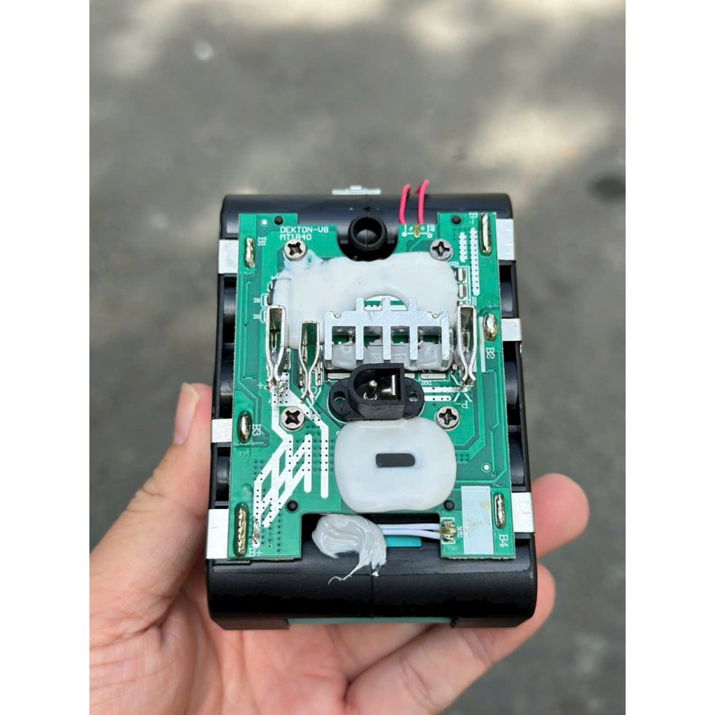 Pin Dekton M21-B4000EVE