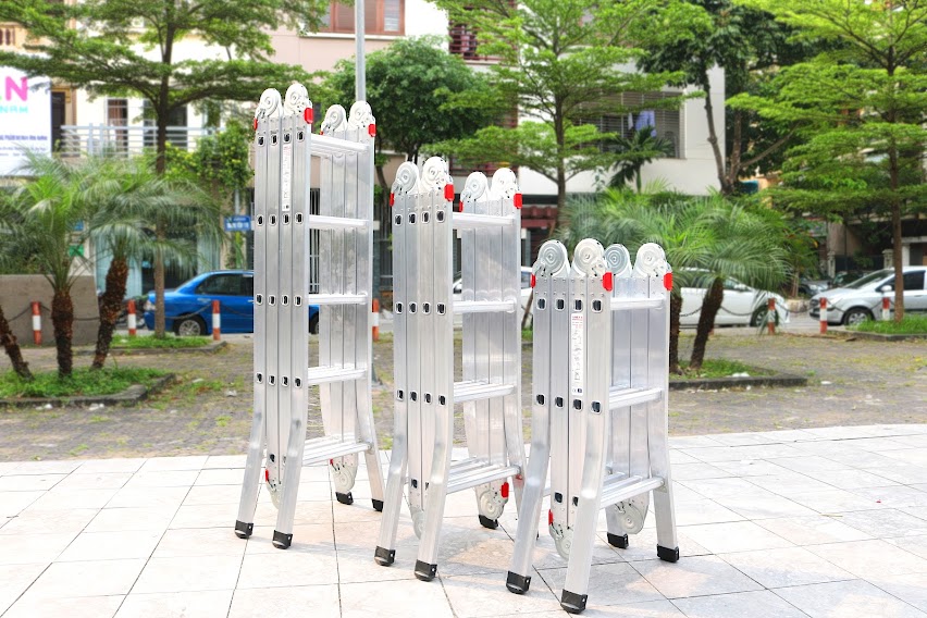 Thang Nhôm Gấp 4 Khúc 5m8 Ameca AMC-M205C