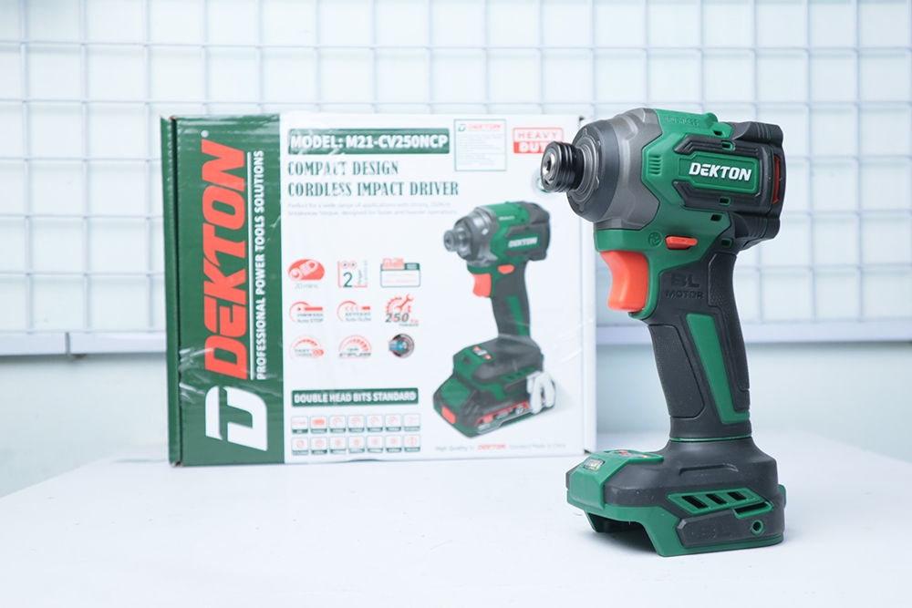 Máy vặn vít dùng pin 21V Dekton M21-CV250NCP