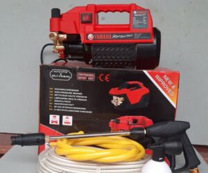 Máy rửa xe gia đình được thiết kế với kích thước nhỏ gọn, dễ dàng di chuyển và cất giữ