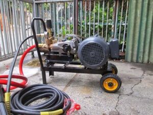 D&acirc;y dẫn nước qu&aacute; d&agrave;i
