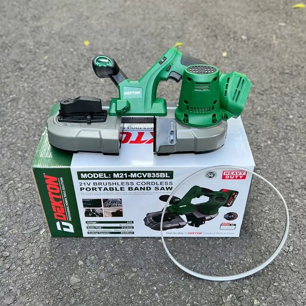 may cua dung pin dekton m21-mcv835bl