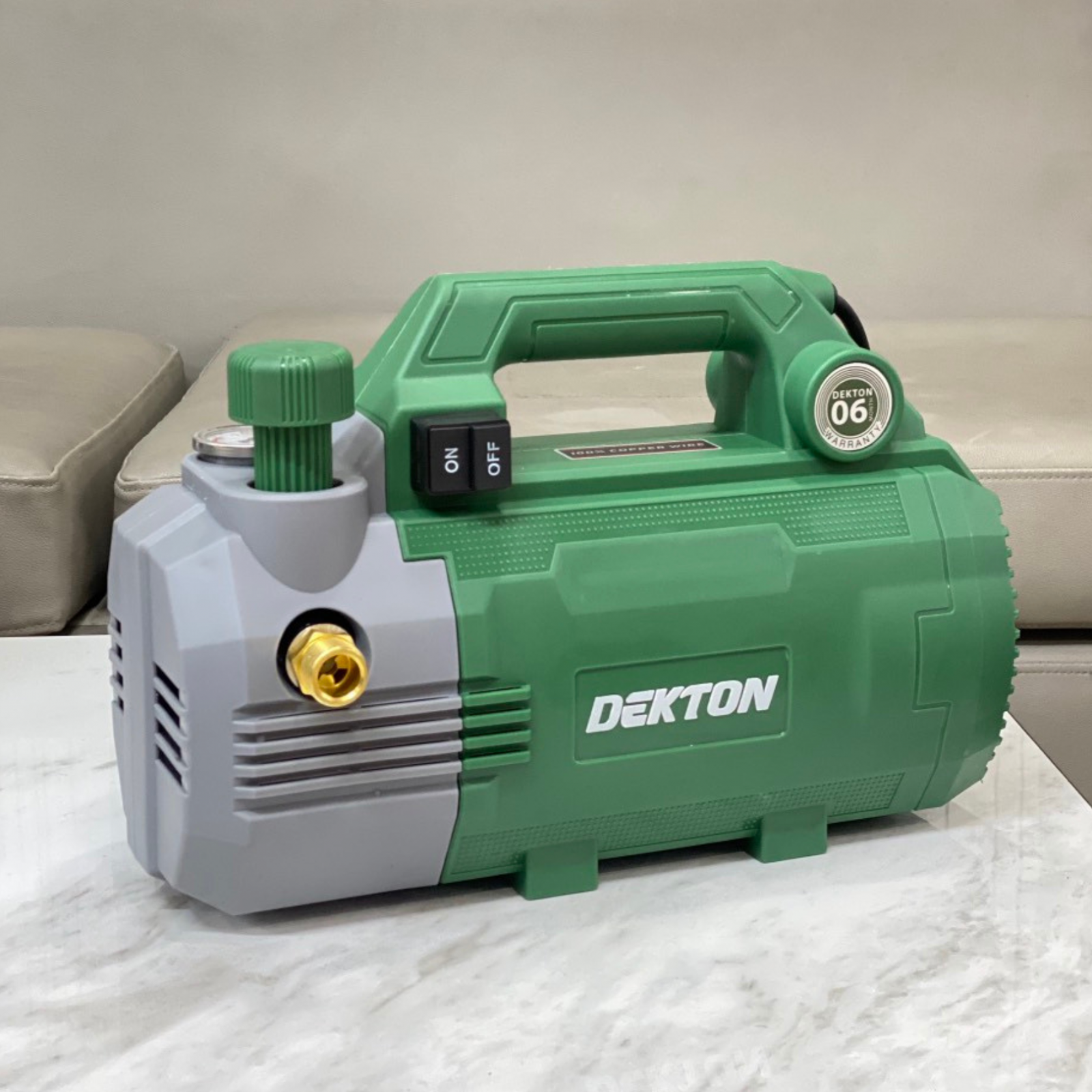 máy rửa xe 2350 xanh